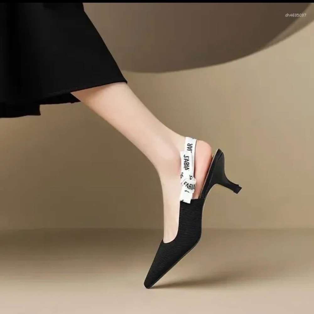 Designer inspired Women Black Slingback Pointed-Toe Heel Pumps Designer size 7 - Picture 4 of 5